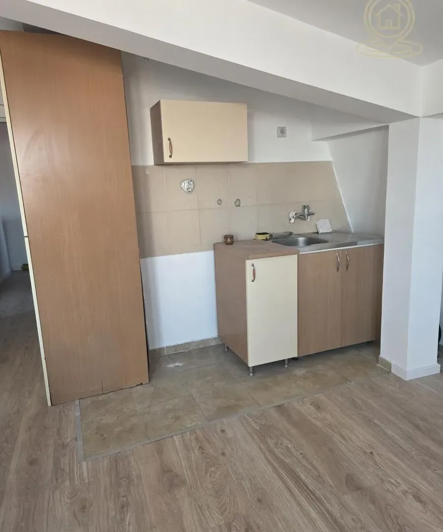 Prodaja, jednosoban stan, 40m², Pantelej, Niš