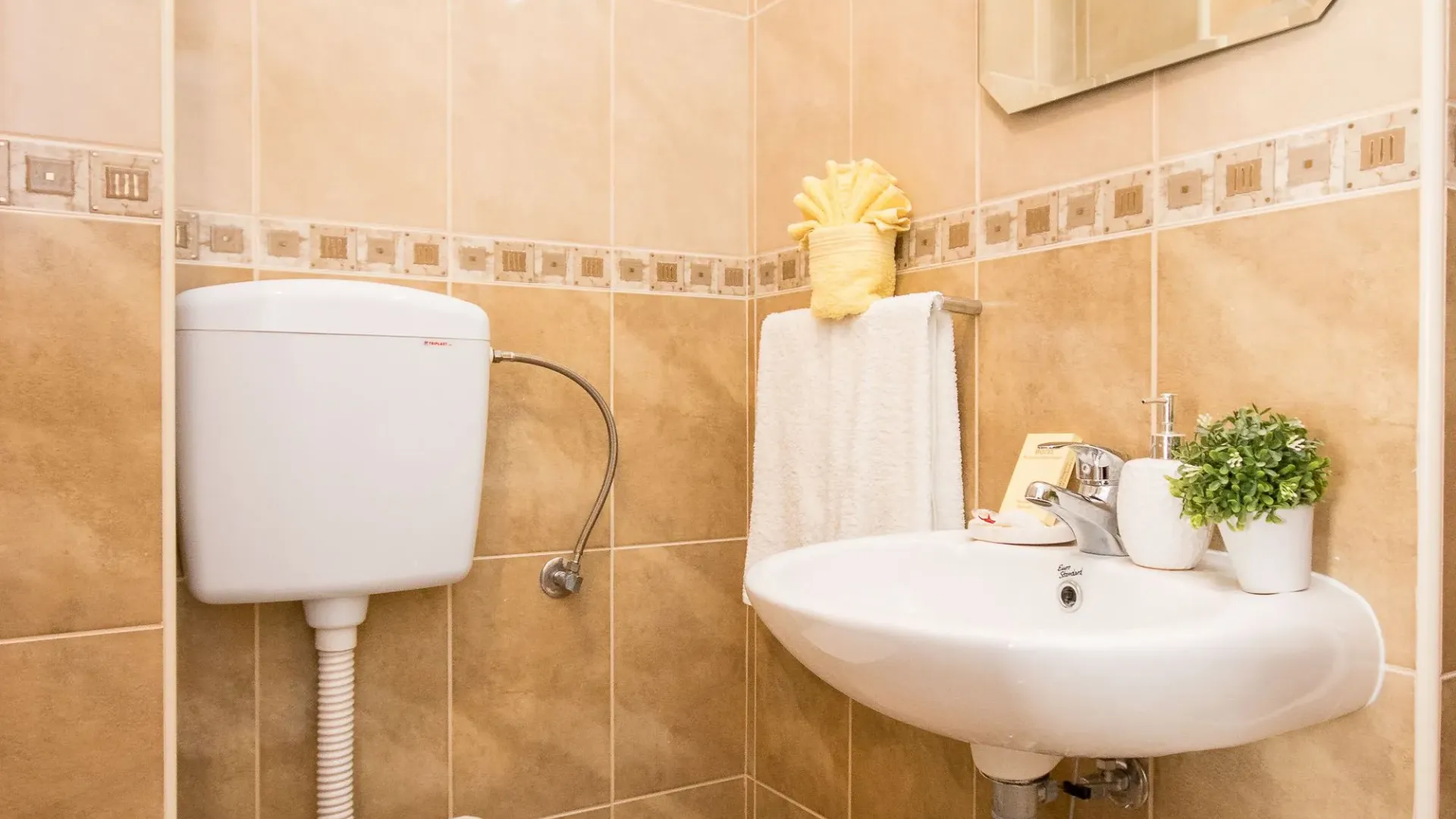 Stan-na-dan, garsonjera, 13m², Centar, Bar