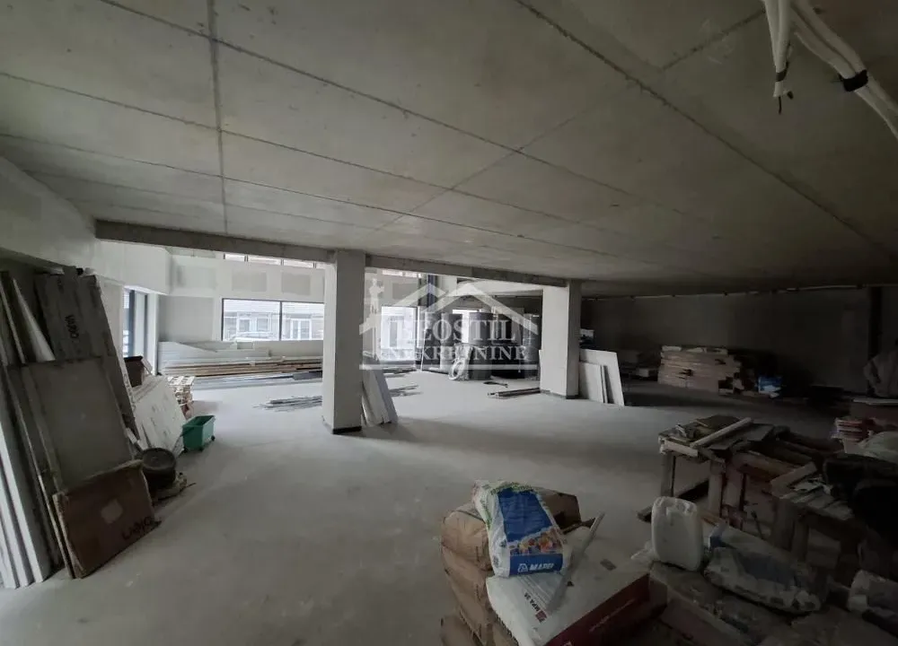 Sale, office space, 372m², Čukarica, Beograd