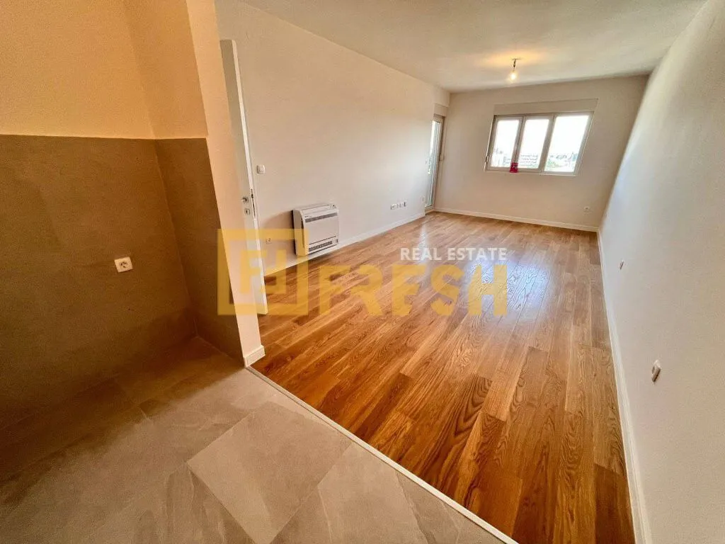 Izdavanje, dvosoban stan, 70m², City Kvart, Podgorica