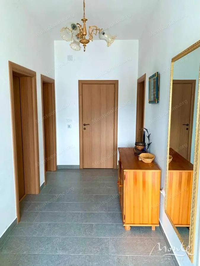 Prodaja, kuća, 250m², Radovići, Tivat