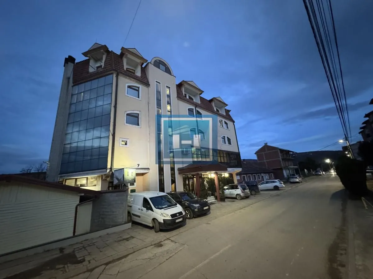 Prodaja, ugostiteljski objekat, 1560m², Despotovac, Srbija