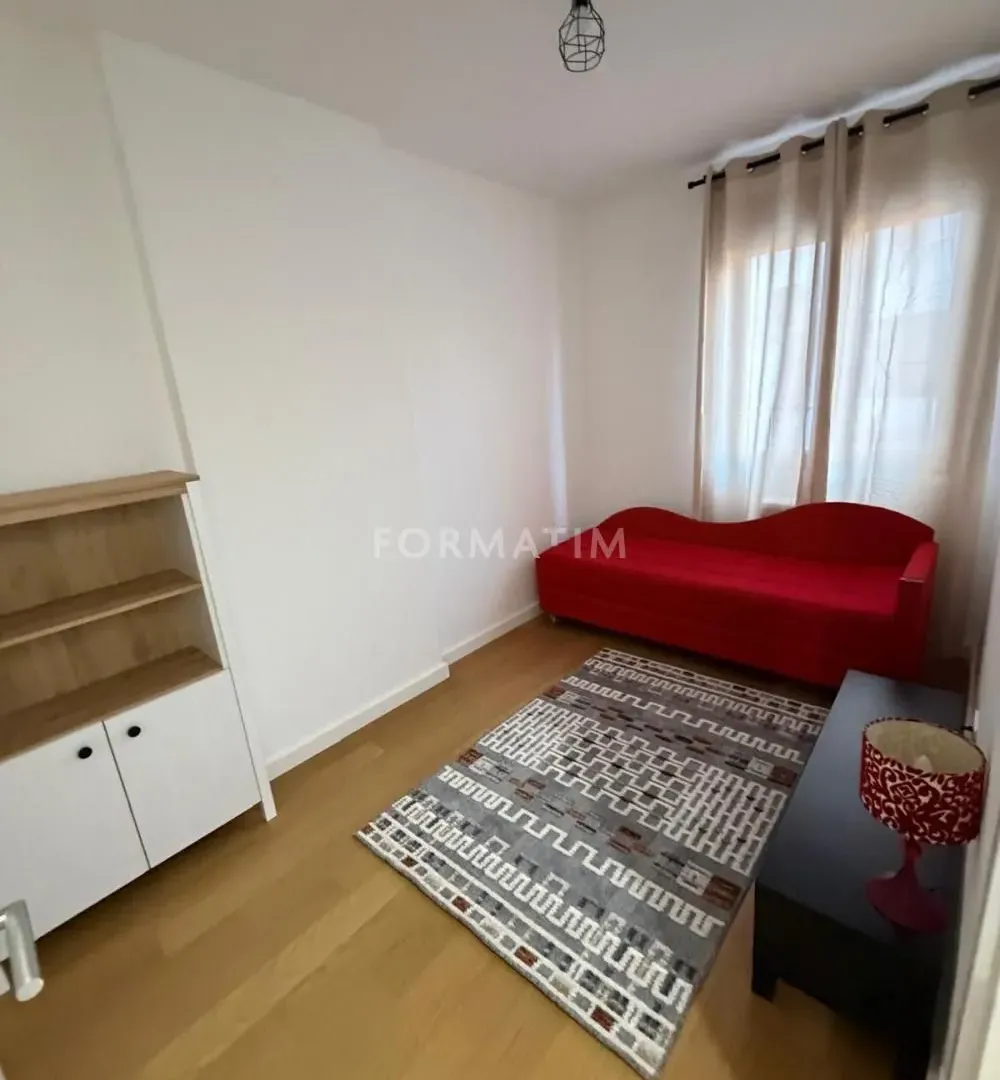 Izdavanje, trosoban stan, 60m², Bulbulder, Zvezdara Sve Podlokacije