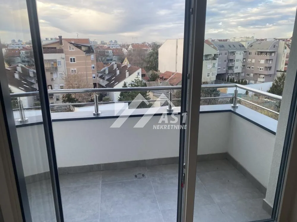 Rent, office space, 43m², Grbavica, Novi Sad Sve Podlokacije