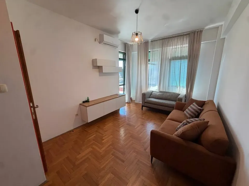 Rent, one bedroom apartment, 55m², Centar, Podgorica