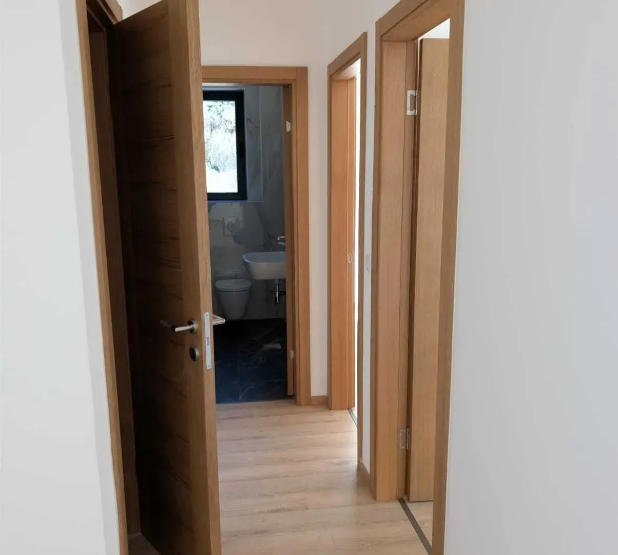 Sale, apartment, 93m², Kamenovo, Budva
