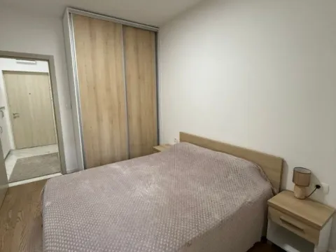 Izdavanje, jednosoban stan, 45m², Pobrežje, Podgorica - image 10