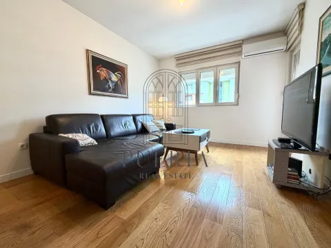 Rent, one bedroom apartment, 49m², Central Point, Podgorica - image 1