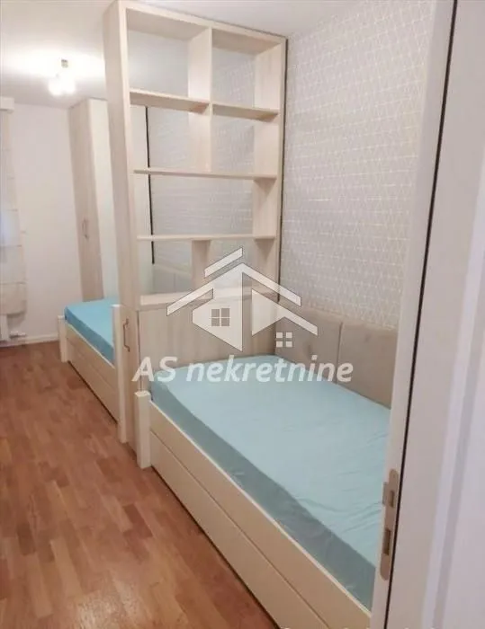 Rent, three bedroom apartment, 77m², Crveni Krst, Beograd
