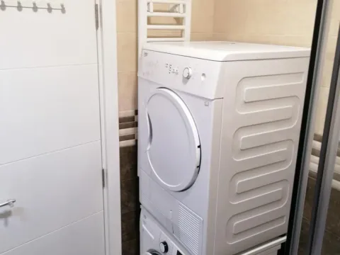 Izdavanje, dvosoban stan, 42m², Kluz, Zvezdara Sve Podlokacije - image 11