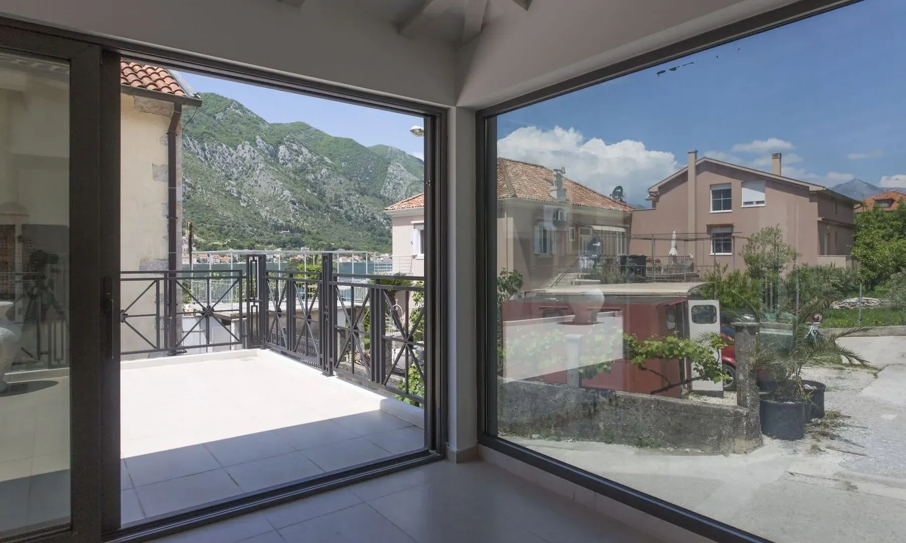Sale, house, 250m², Kotor, Crna Gora