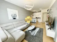 Izdavanje, jednosoban stan, 50m², City Kvart, Podgorica - image 1