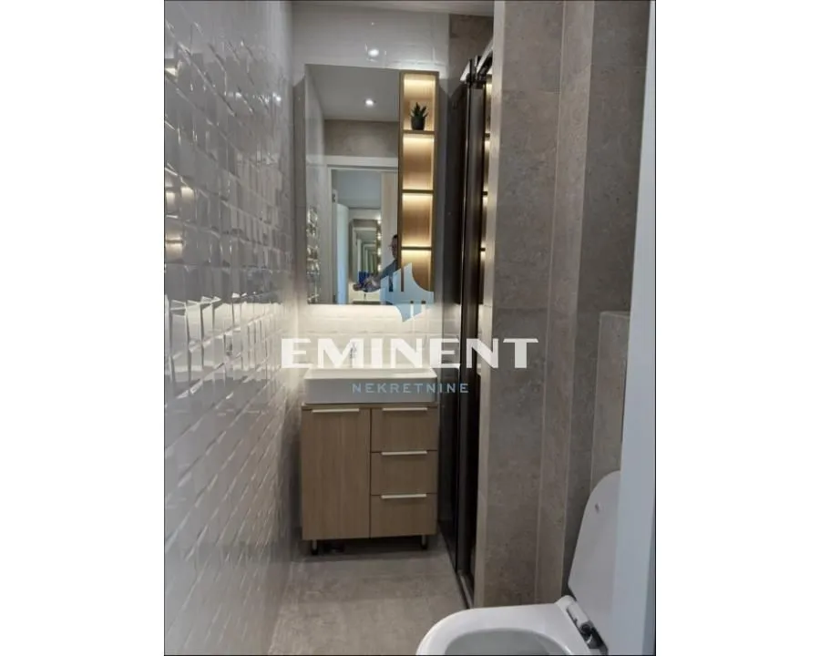 Rent, one bedroom apartment, 33m², Savski Venac, Beograd