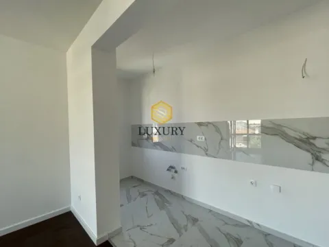 Prodaja, dvosoban stan, 51m², Kod Big Fashion-a, Podgorica - image 2