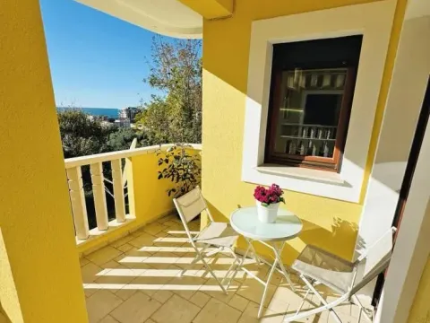 Sale, three bedroom apartment, 120m², Petrovac, Budva - image 9
