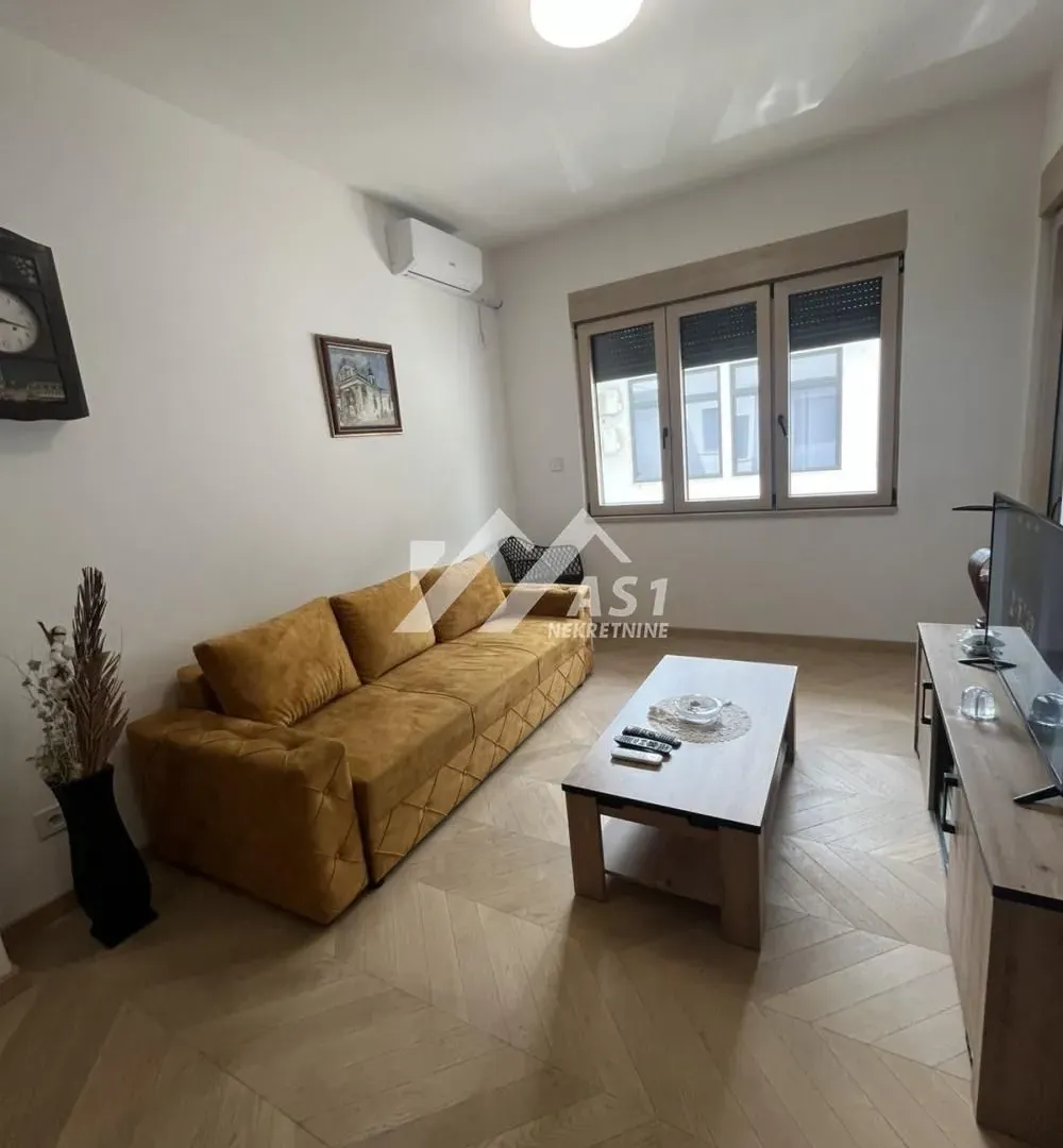 Izdavanje, dvosoban stan, 46m², Novi Sad Sve Podlokacije, Novi Sad
