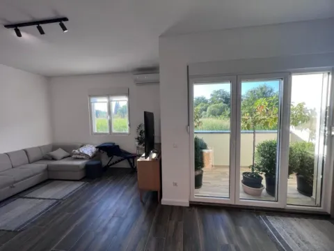 Prodaja, jednosoban stan, 45m², Radanovići, Kotor - image 13