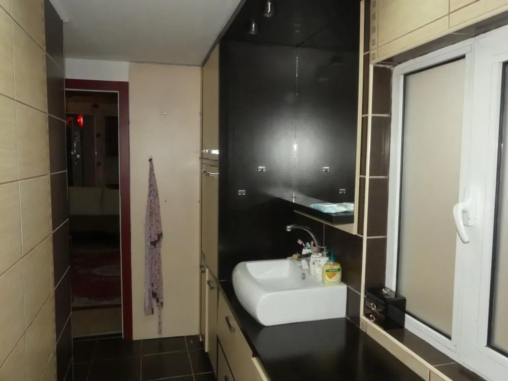 Prodaja, kuća, 220m², Centar, Jagodina