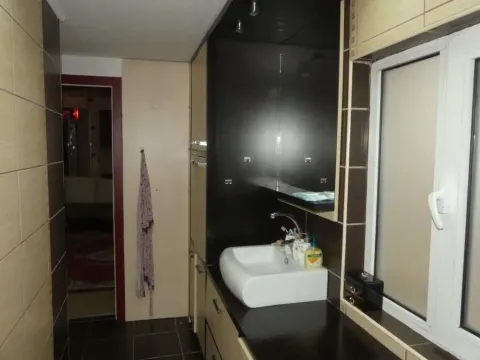 Sale, house, 220m², Centar, Jagodina - image 46