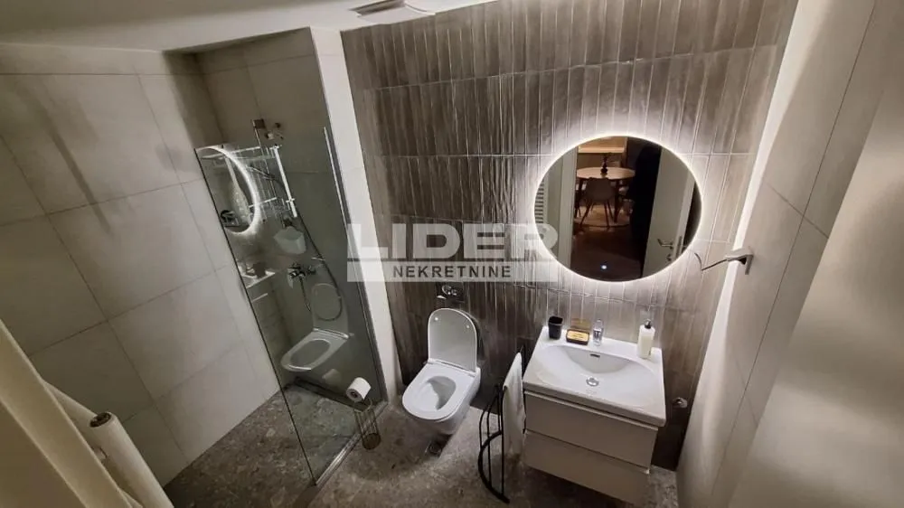 Prodaja, dvosoban stan, 54m², Savski Venac, Beograd