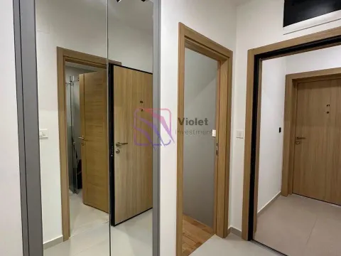 Izdavanje, dvosoban stan, 53m², City Kvart, Podgorica - image 10