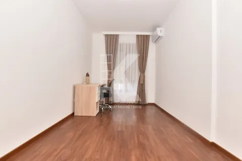Rent, two bedroom apartment, 69m², Master Kvart, Podgorica - image 9