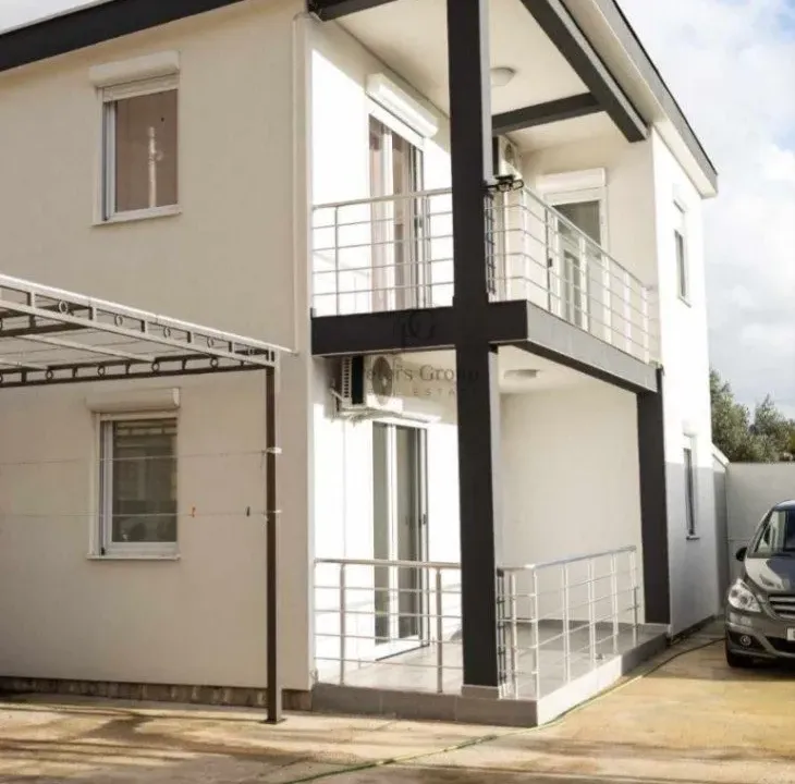 Izdavanje, kuća, 120m², Sutomore, Bar