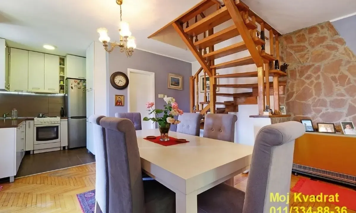 Prodaja, kuća, 250m², Dušanovac, Voždovac Sve Podlokacije