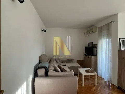 Izdavanje, dvosoban stan, 48m², Bulevar Evrope, Novi Sad Sve Podlokacije - image 2