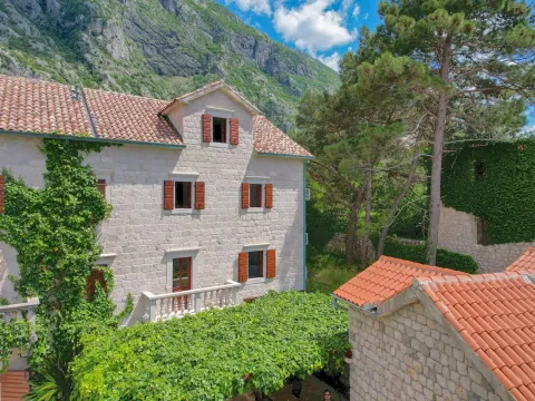 Prodaja, kuća, 415m², Dobrota, Kotor - image 3