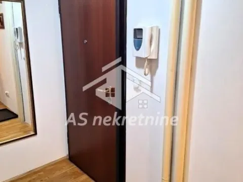 Rent, four bedroom apartment, 105m², Vračar Sve Podlokacije, Beograd - image 25