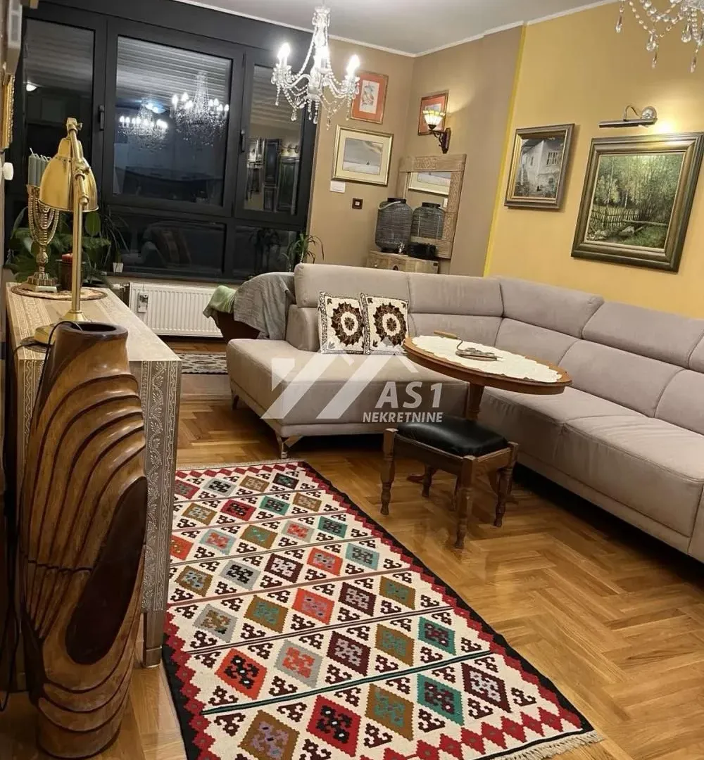 Izdavanje, dvosoban stan, 52m², Grbavica, Novi Sad Sve Podlokacije
