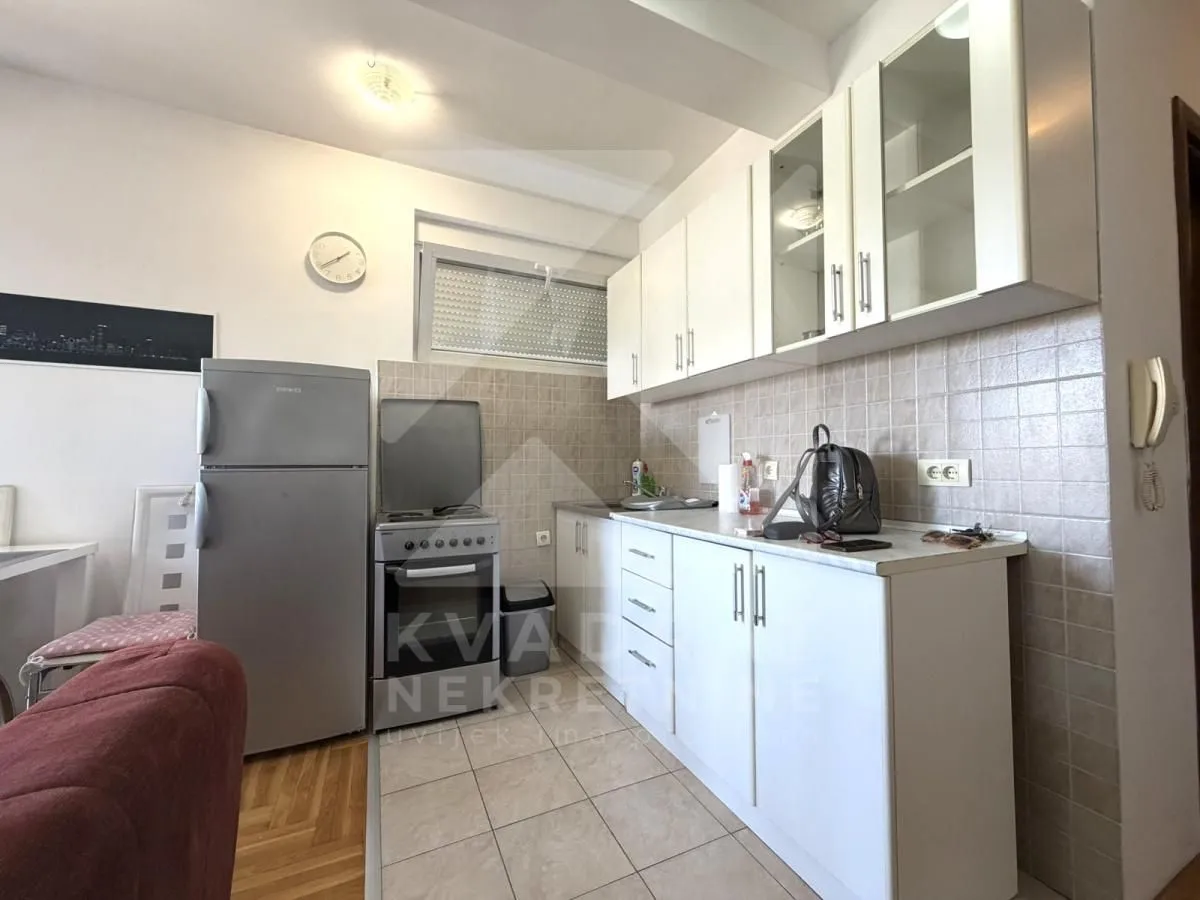 Izdavanje, garsonjera, 29m², Tuški Put, Podgorica