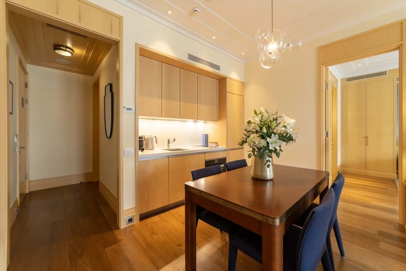 Prodaja, jednosoban stan, 81m², Tivat, Crna Gora