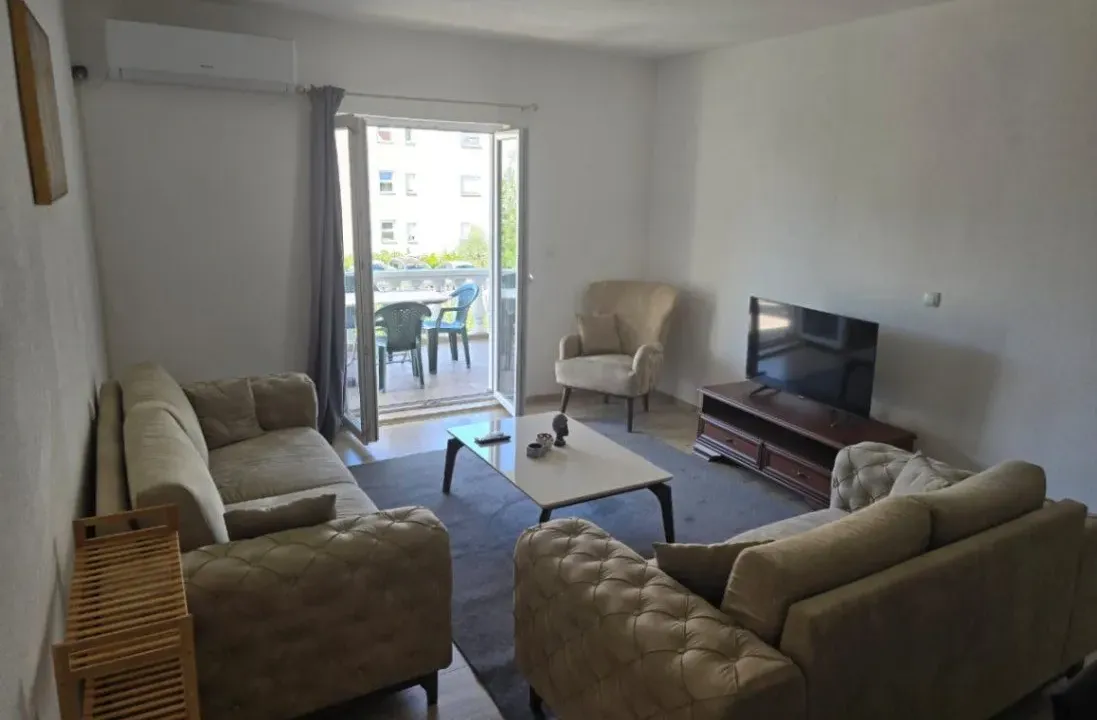 Rent, two bedroom apartment, 100m², Kalimanj, Tivat
