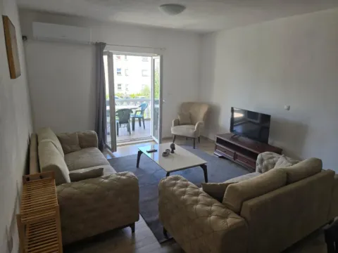 Rent, two bedroom apartment, 100m², Kalimanj, Tivat