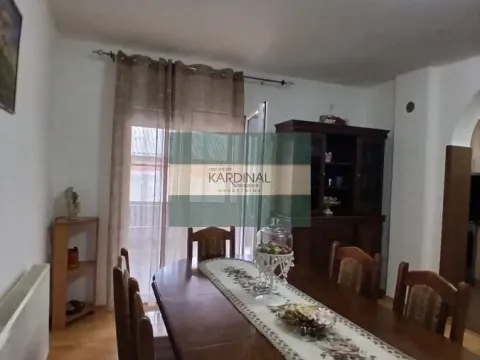Prodaja, kuća, 316m², Trnava, Jagodina - image 23
