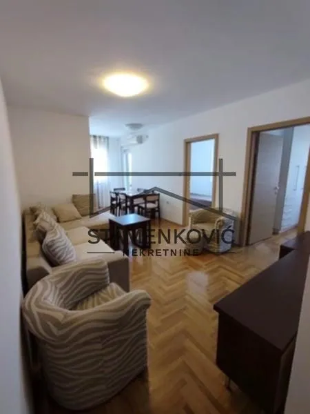 Izdavanje, dvosoban stan, 52m², Grbavica, Novi Sad Sve Podlokacije