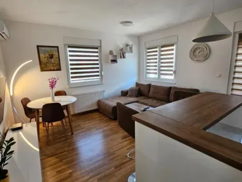 Izdavanje, trosoban stan, 80m², Adice, Novi Sad Sve Podlokacije - image 2