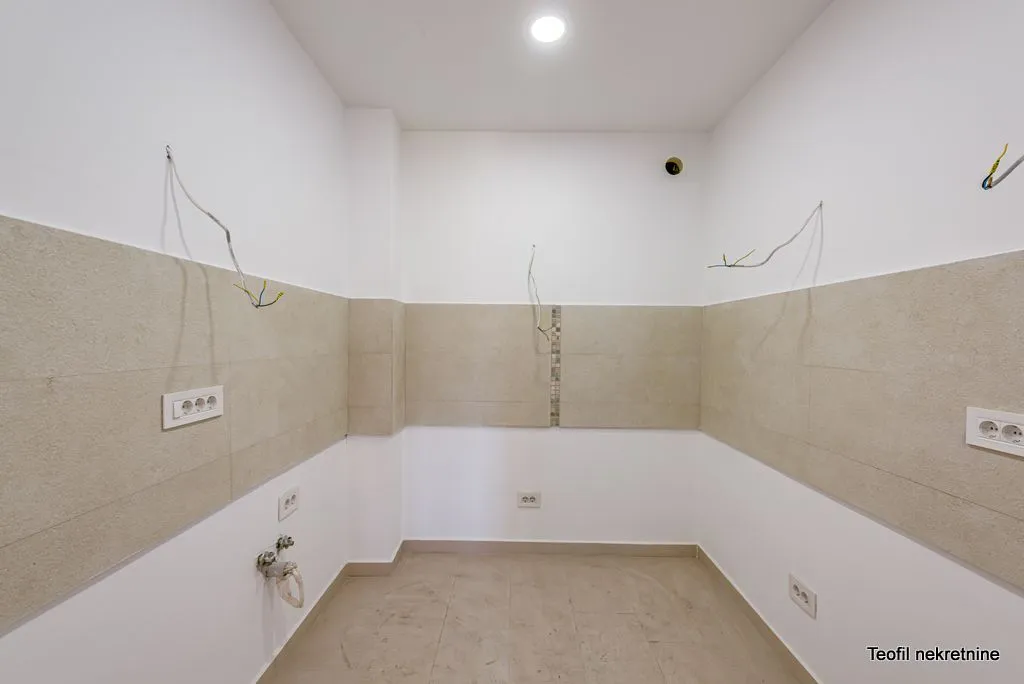 Sale, three bedroom apartment, 66m², Šumice, Beograd