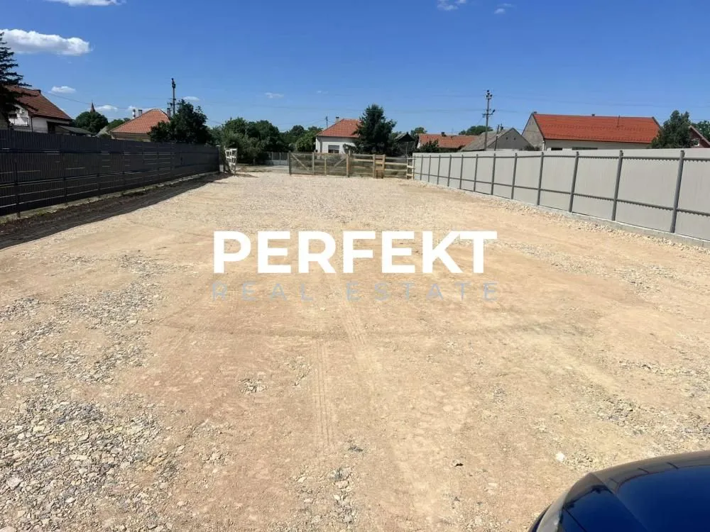 Izdavanje, plac, 848m², Pančevo, Srbija