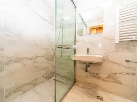 Izdavanje, jednosoban stan, 47m², Podgorica, Crna Gora - image 8