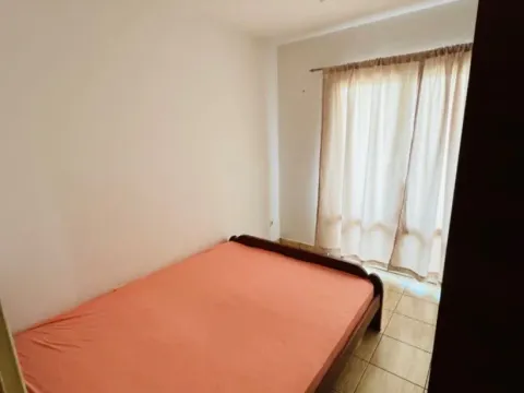 Izdavanje, kuća, 35m², Gornja Gorica, Podgorica - image 9