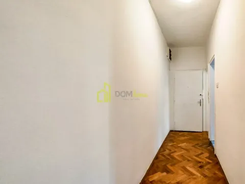 Izdavanje, poslovni prostor, 60m², Centar, Podgorica - image 5