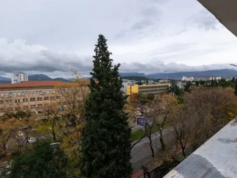 Prodaja, dvosoban stan, 75m², Preko Morače, Podgorica - image 16