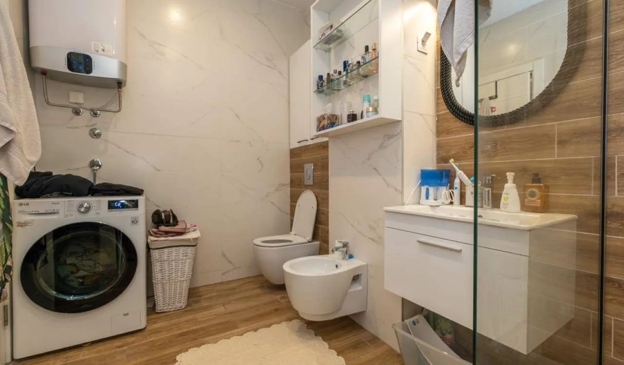 Prodaja, dvosoban stan, 94m², Momišići, Podgorica