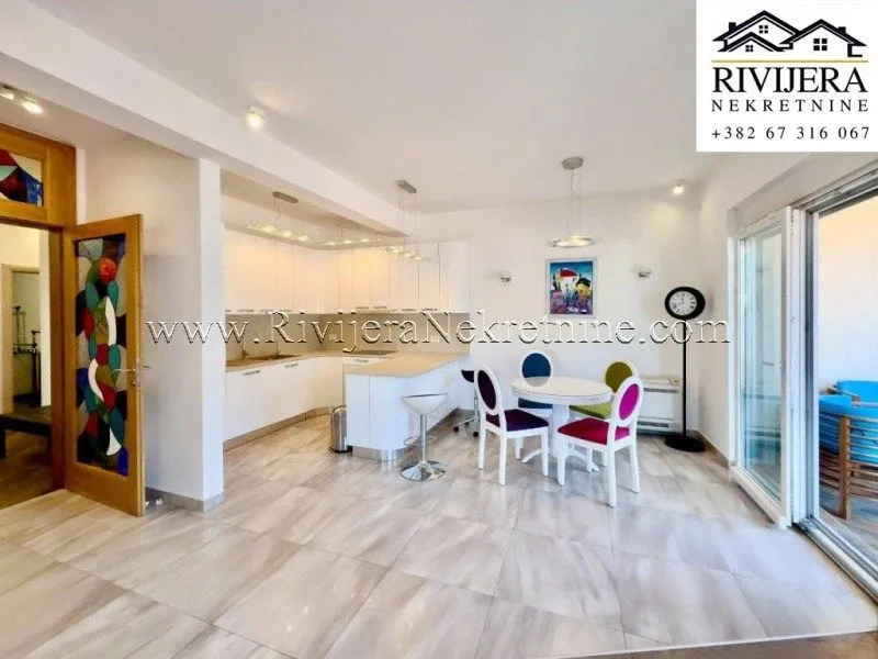 Prodaja, trosoban stan, 108m², Centar, Kotor