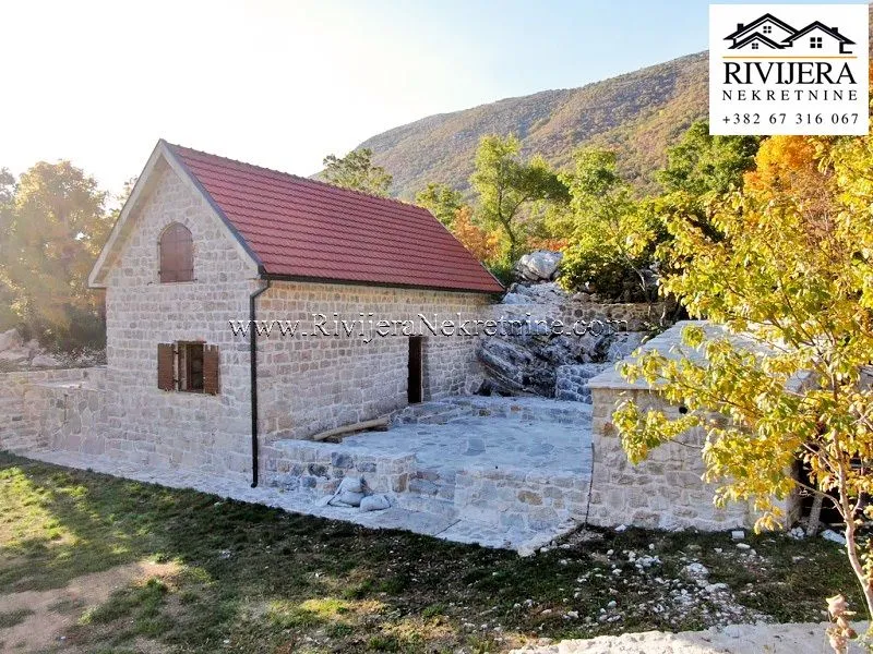 Prodaja, kuća, 64m², Vrbanj, Herceg Novi
