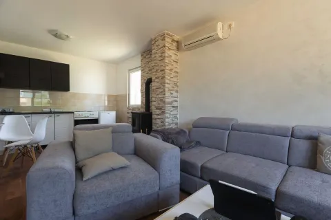Prodaja, kuća, 56m², Dajbabe, Podgorica - image 3