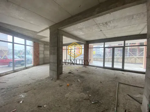 Izdavanje, poslovni prostor, 90m², Ljubović, Podgorica - image 10